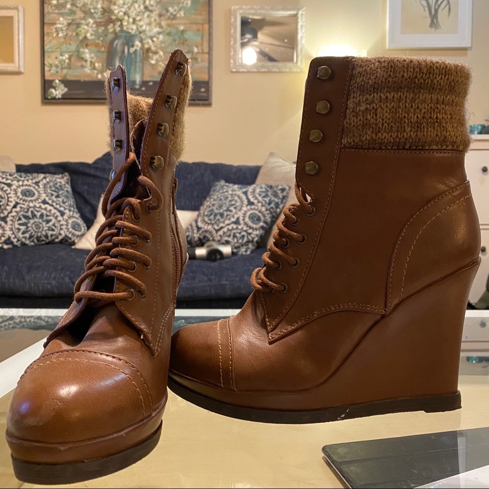 Size 8.5 Wedge Heel Booties